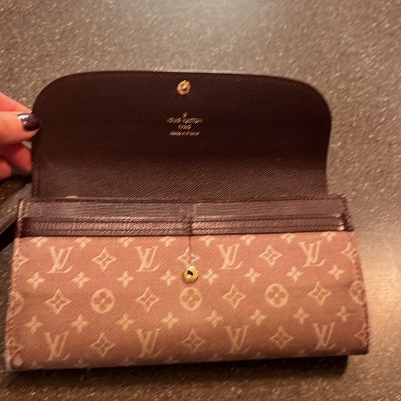 Louis Vuitton Monogram Idylle MM Wallet - Picture 2 of 11